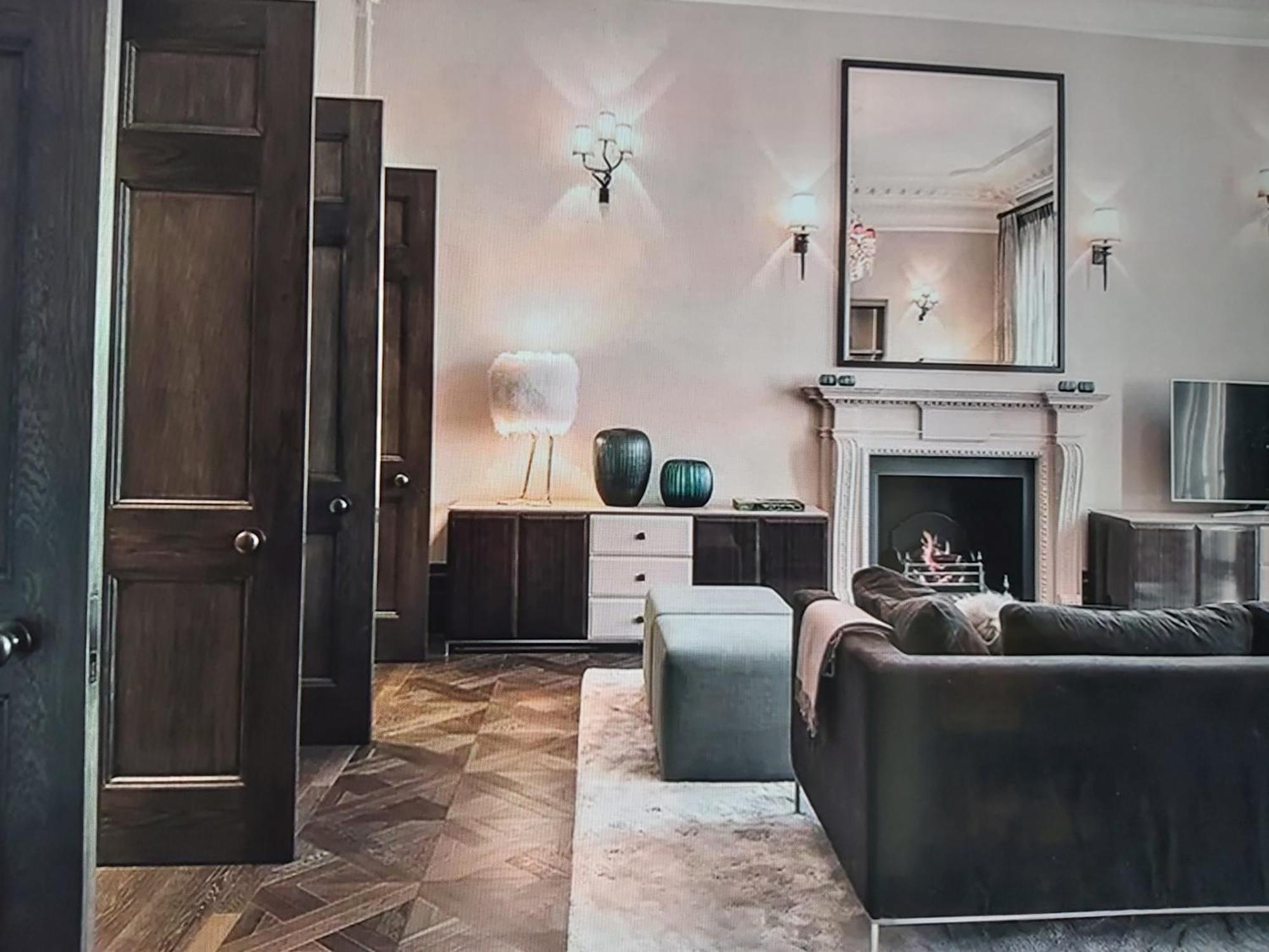 Modern With An Enviable Address Appartement *